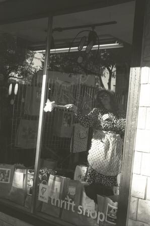 One Hundred Housewives Negative 39