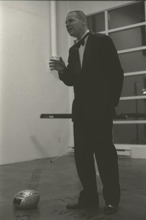 Roi Vaara, 'Black Market International'